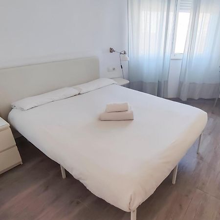 Apartamento Coqueto Малага Екстериор снимка