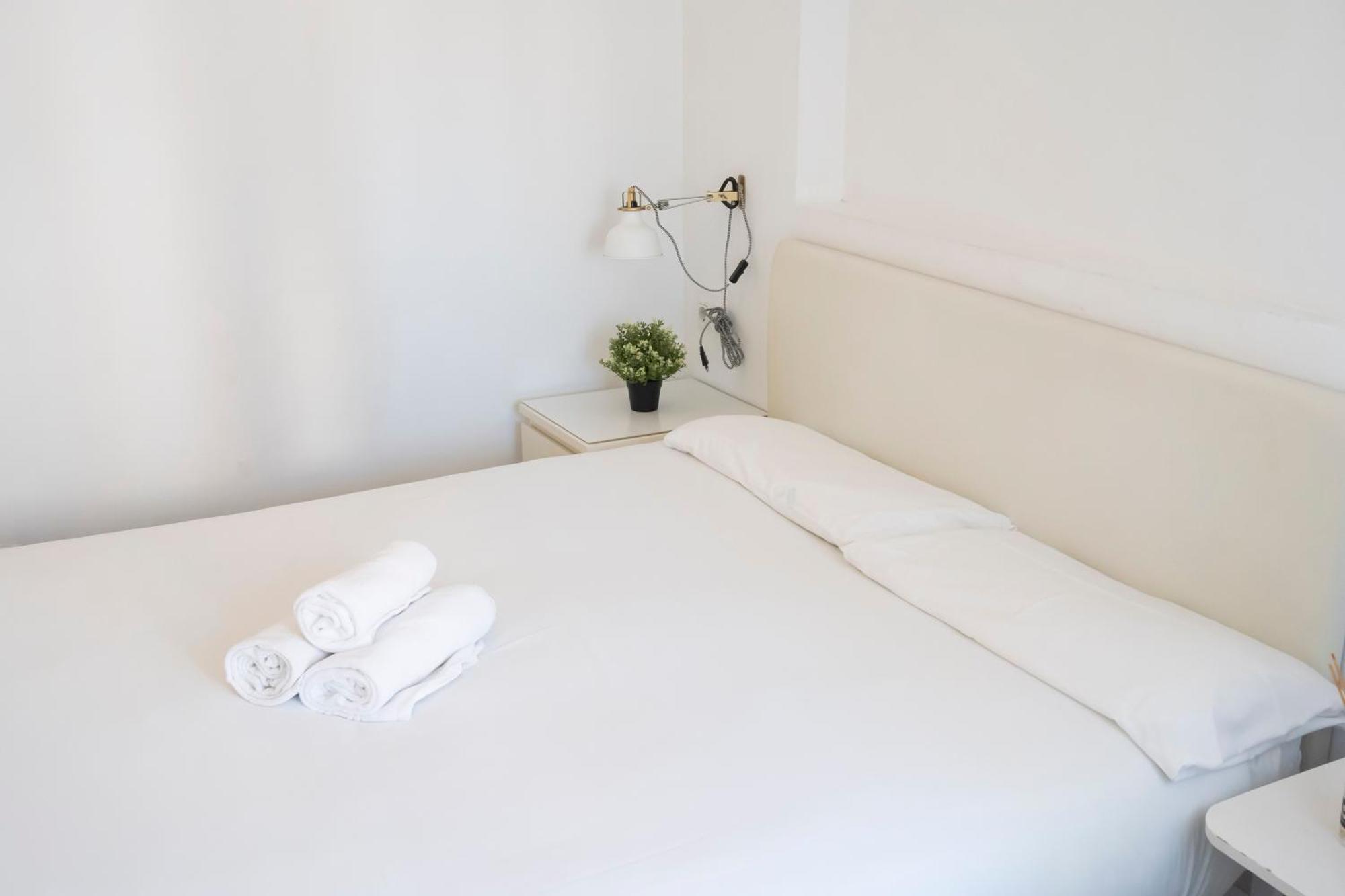 Apartamento Coqueto Малага Екстериор снимка